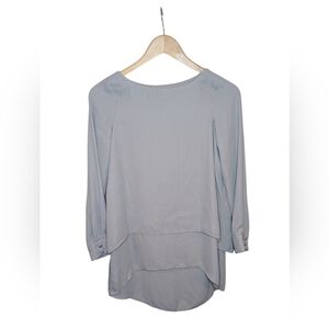 White House Black Market Top Petites 00P Gray Long Sleeve Split Back Hi-Lo Hem